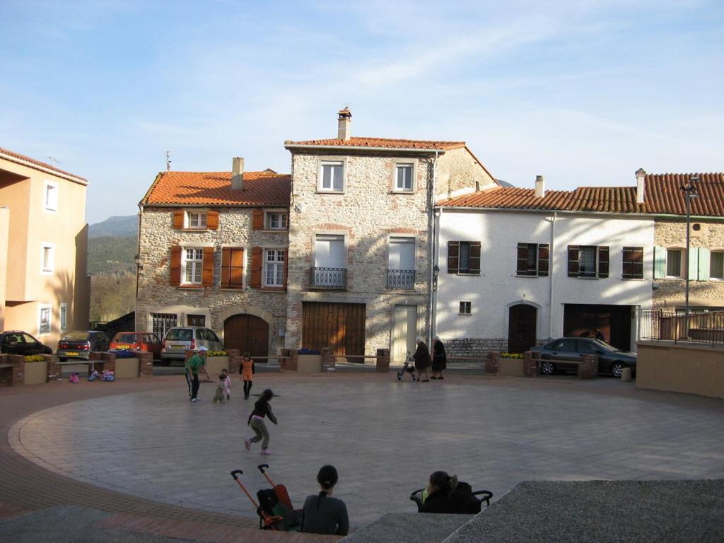 Appartement Centre Ville Du Boulou Pour 2 Adultes-2 Enfants- Check In 17H-21H--Juillet-Aout Reservation De 7 Jours Mini Le Boulou Luaran gambar